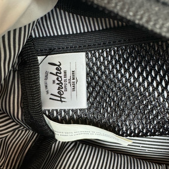 The Herschel Supply Co. Travel Toiletry Kit - Picture 6 of 9